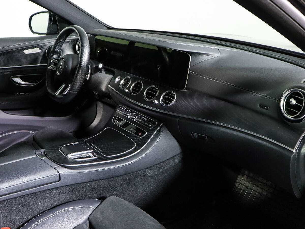 Б/У Мерседес-Бенц Е-Класс 2020 года. Фото: #5