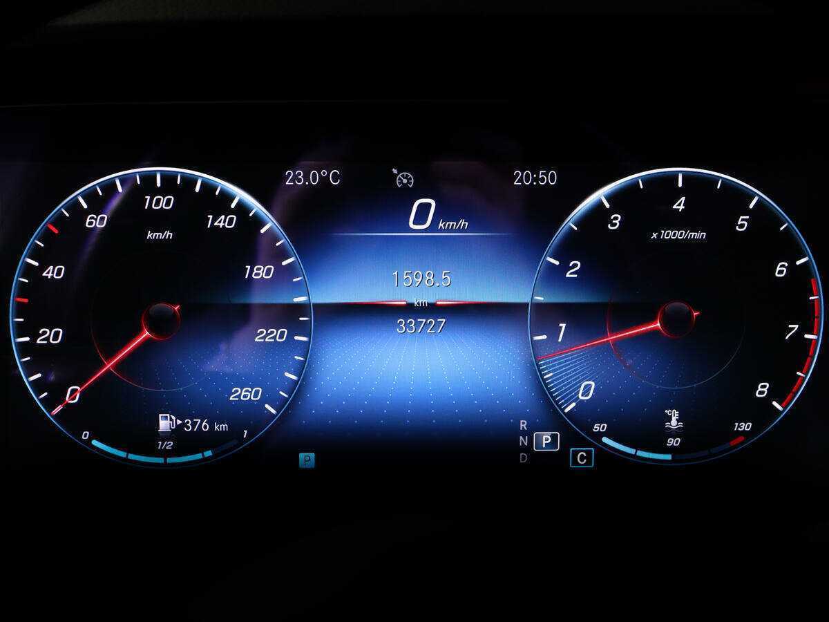 Б/У Мерседес-Бенц Е-Класс 2020 года. Фото: #7