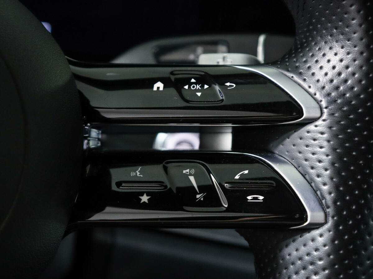 Б/У Мерседес-Бенц Е-Класс 2020 года. Фото: #15