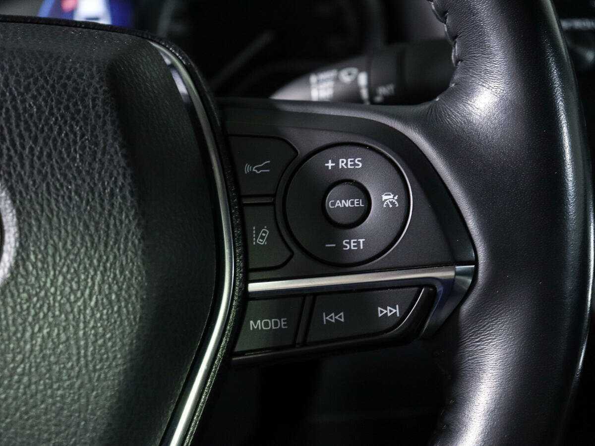 Б/У Тойота Камри 2020 года. Фото: #19