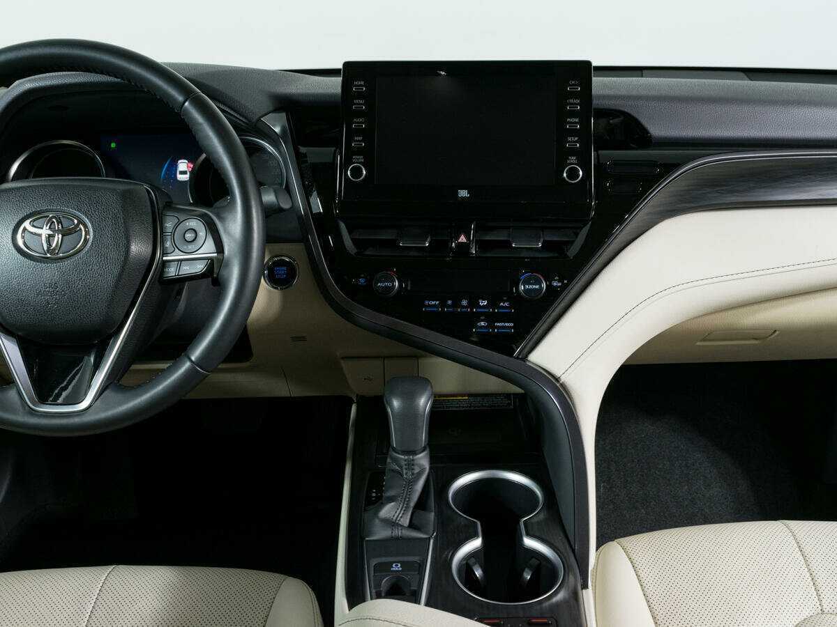 Б/У Тойота Камри 2021 года. Фото: #6