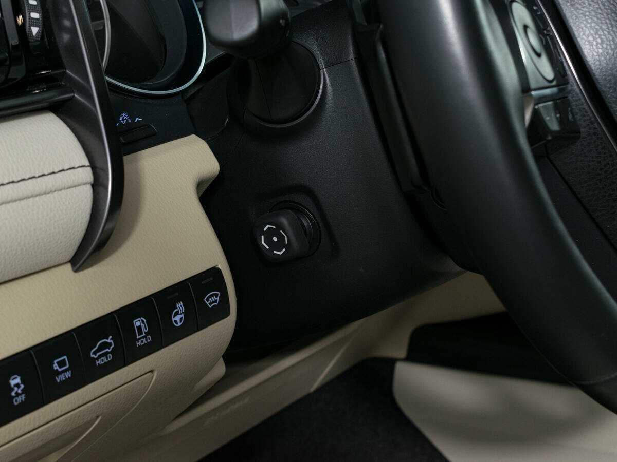 Б/У Тойота Камри 2021 года. Фото: #15