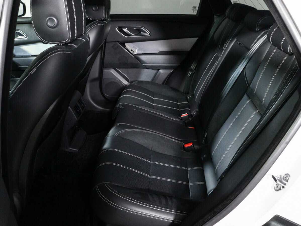 Б/У Лэнд Ровер Рэнж Ровер Велар 2020 года. Фото: #9