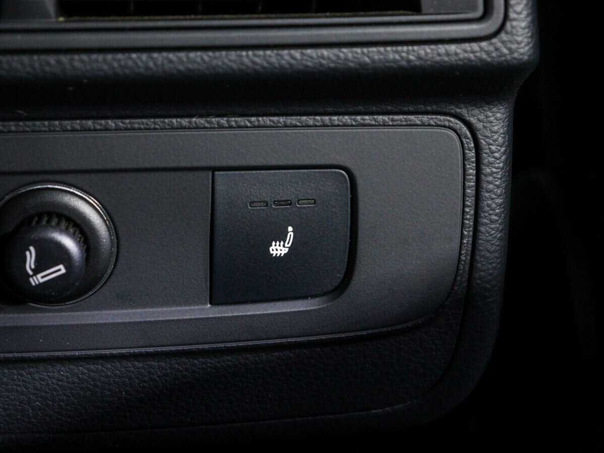 Б/У Ауди К7 2017 года. Фото: #11