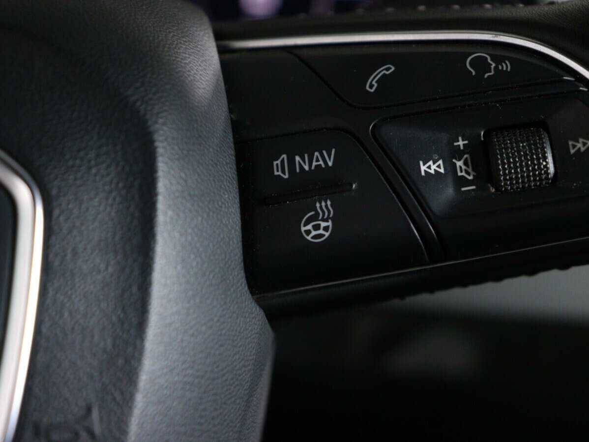 Б/У Ауди К7 2017 года. Фото: #21