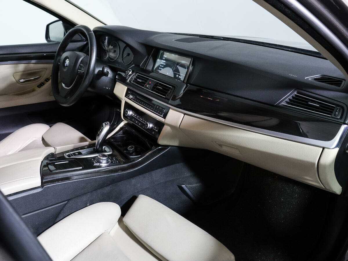 Б/У БМВ 5 серии 2012 года. Фото: #8