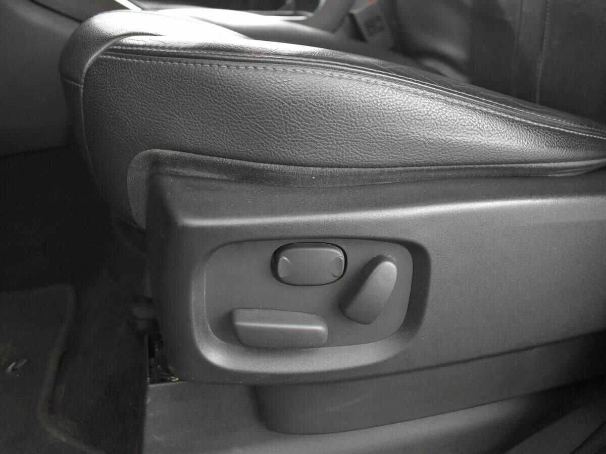 Б/У Лэнд Ровер Дискавери 2014 года. Фото: #19