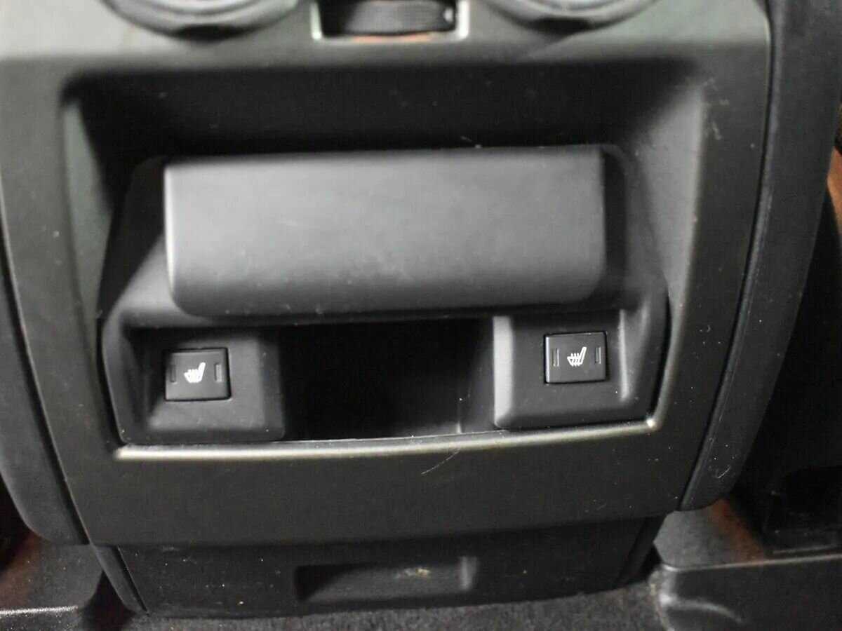 Б/У Лэнд Ровер Дискавери 2014 года. Фото: #21