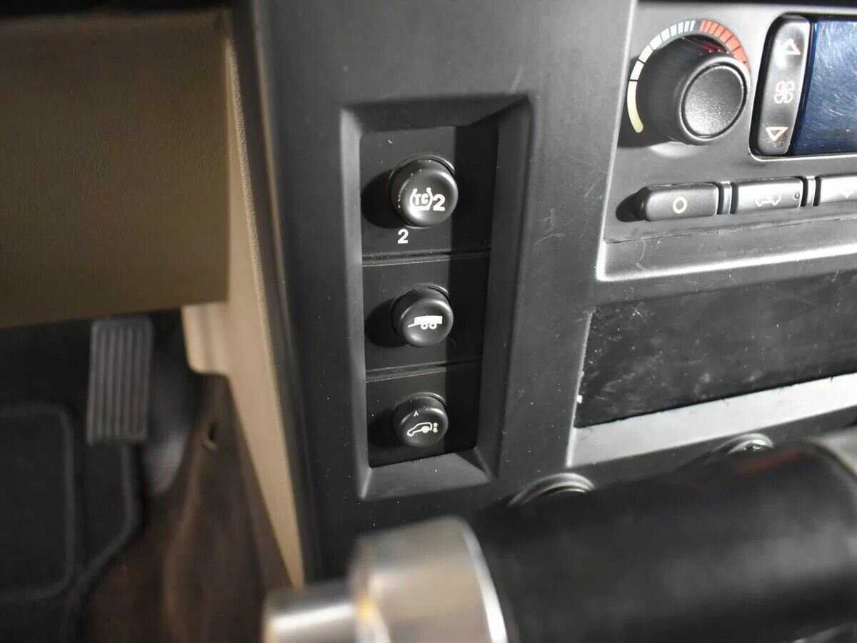 Б/У Хаммер Х2 2005 года. Фото: #16