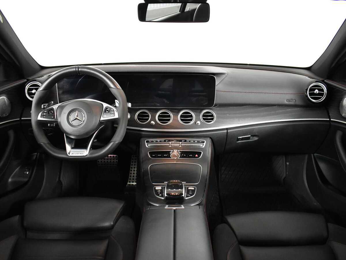 Б/У Мерседес-Бенц Е-Класс АМГ 2018 года. Фото: #12