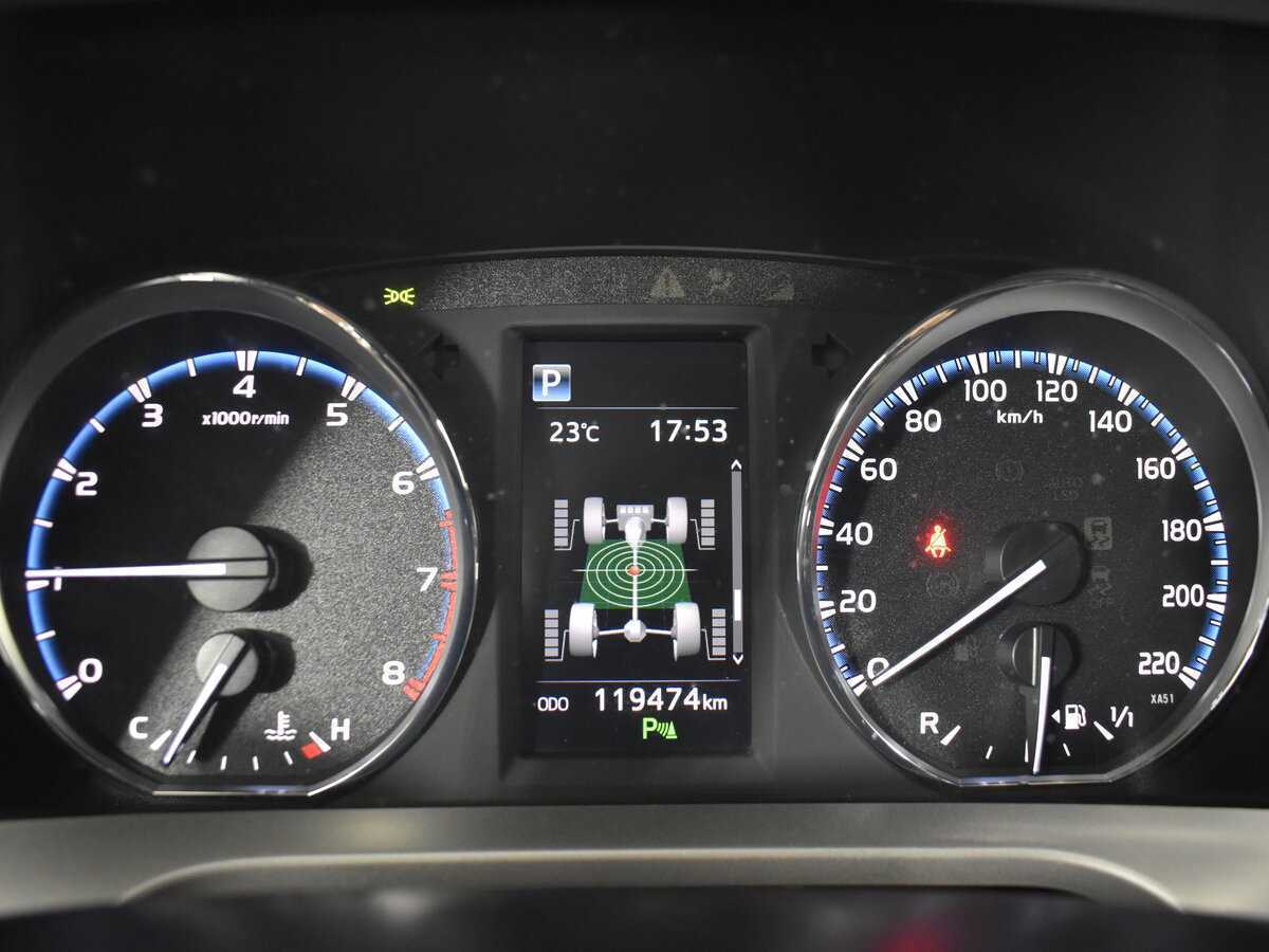 Б/У Тойота Рав4 2018 года. Фото: #11