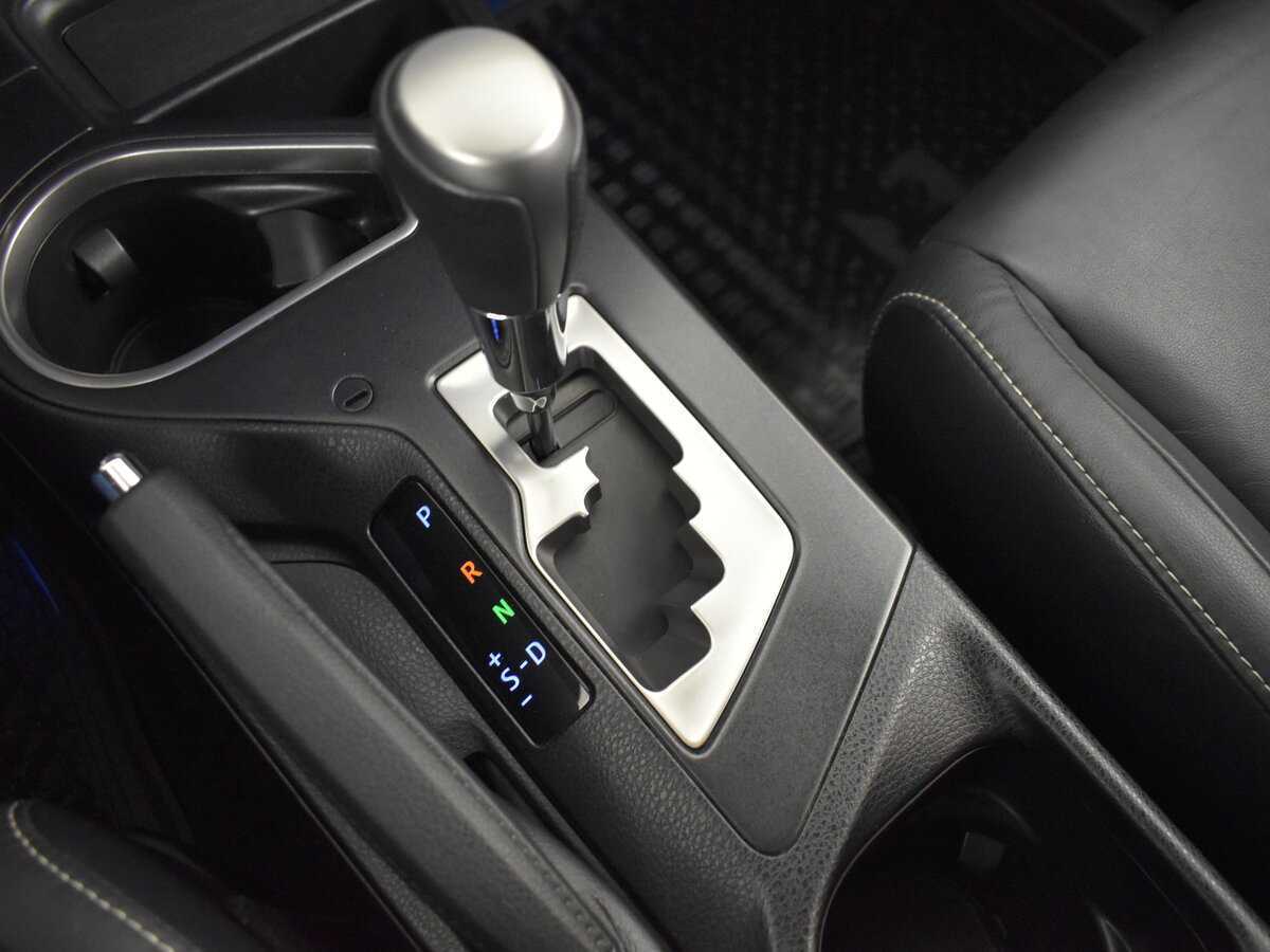 Б/У Тойота Рав4 2018 года. Фото: #17