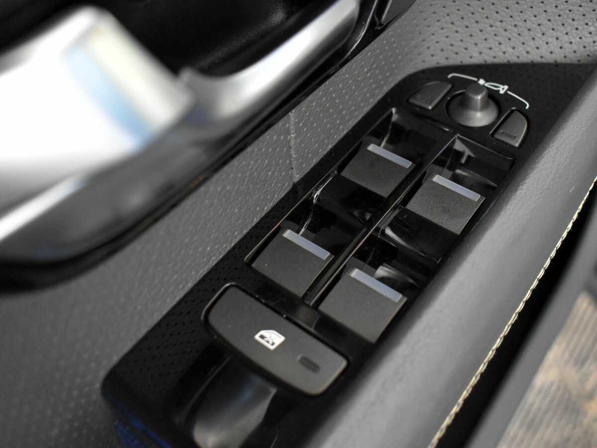 Б/У Лэнд Ровер Рэнж Ровер Эвок 2012 года. Фото: #6