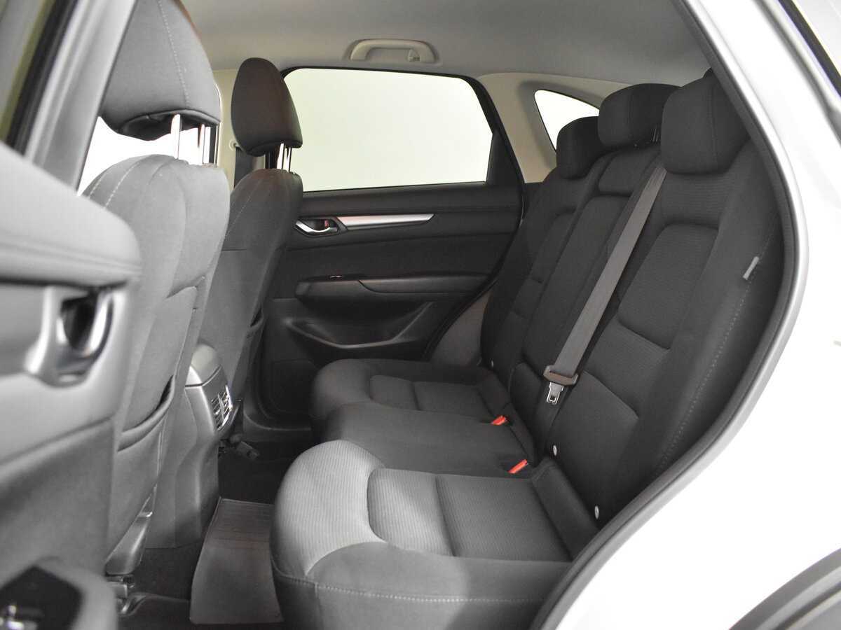 Б/У Мазда Ц-Икс-5 2018 года. Фото: #6