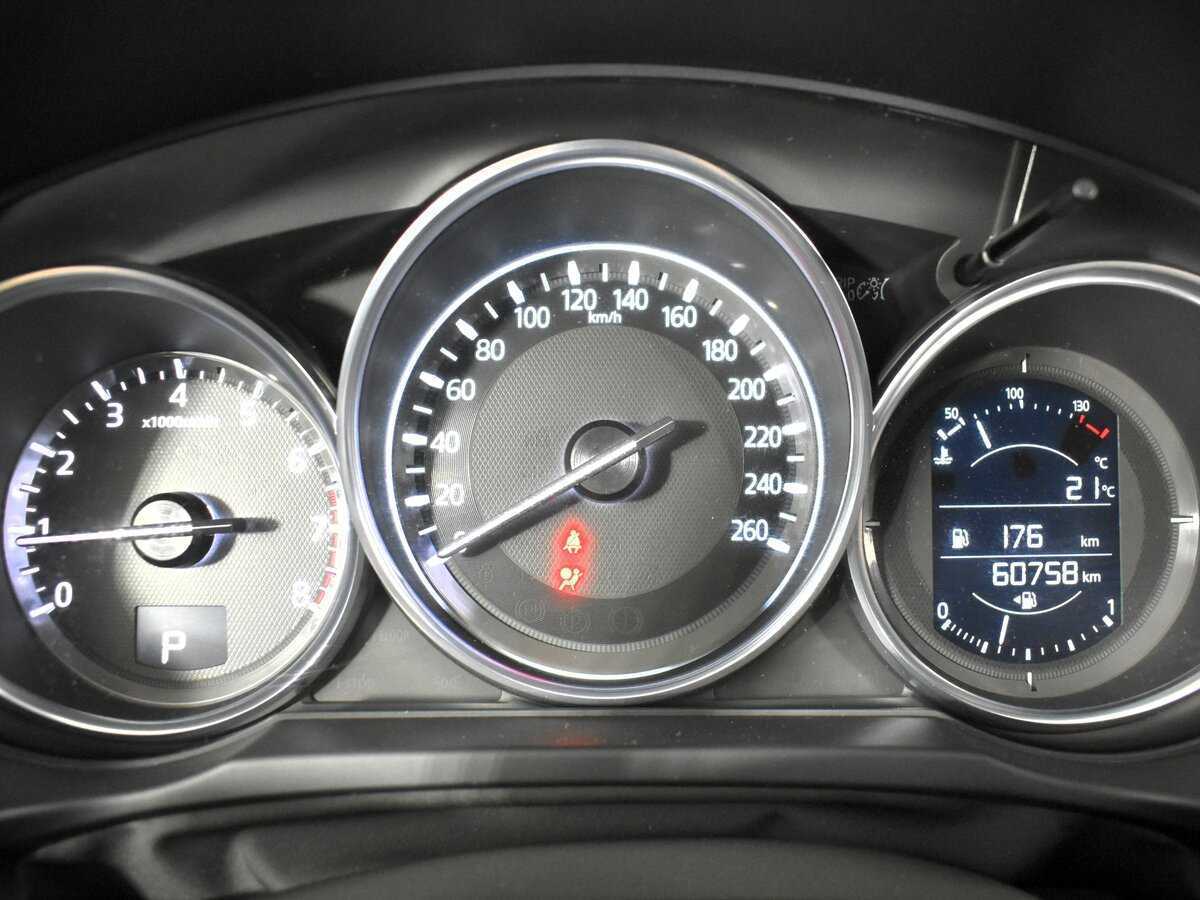 Б/У Мазда Ц-Икс-5 2018 года. Фото: #9