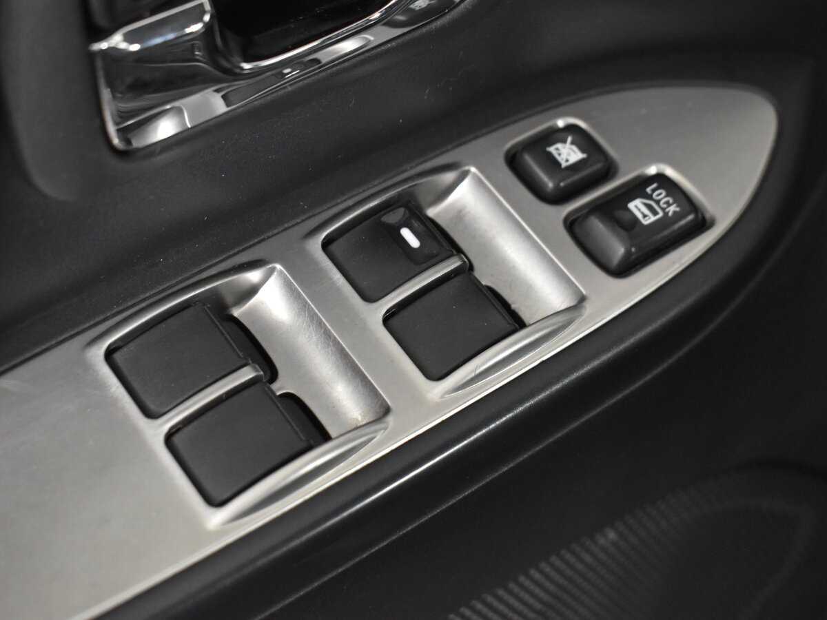 Б/У Митсубиши Паджеро 2007 года. Фото: #6