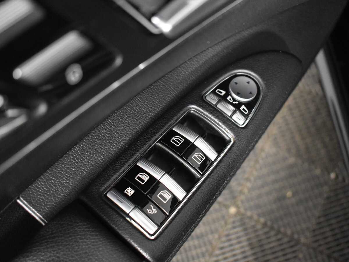 Б/У Мерседес-Бенц С-Класс 2011 года. Фото: #11