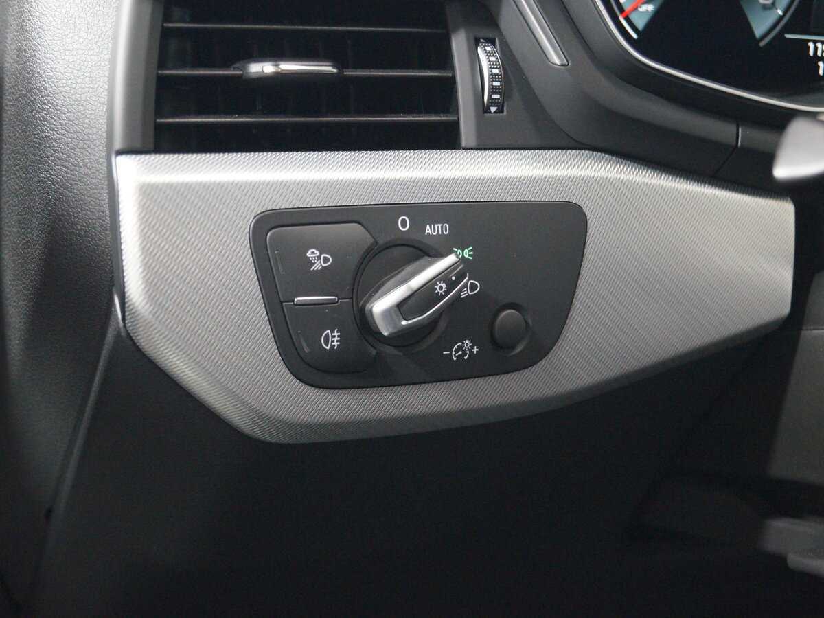 Б/У Ауди А4 2020 года. Фото: #14