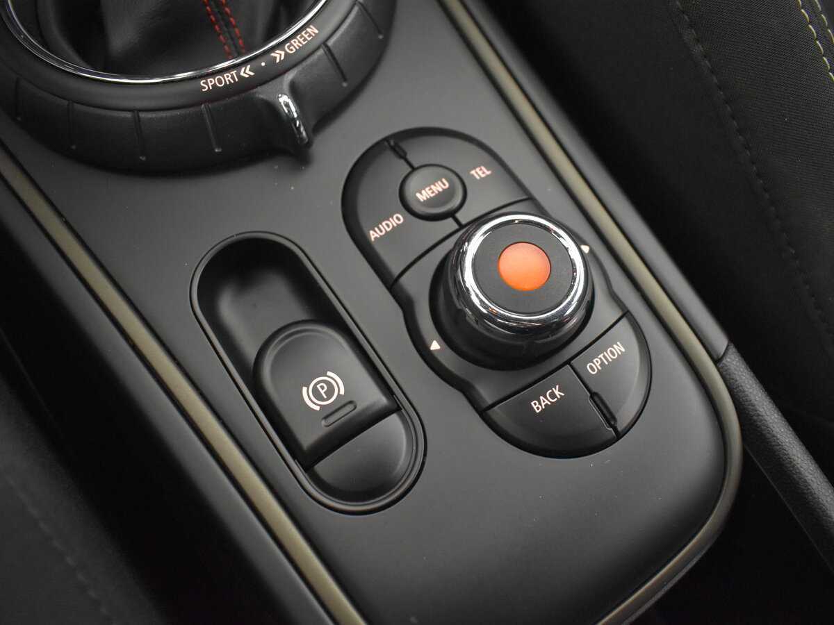 Б/У Мини Каунтримэн 2017 года. Фото: #16