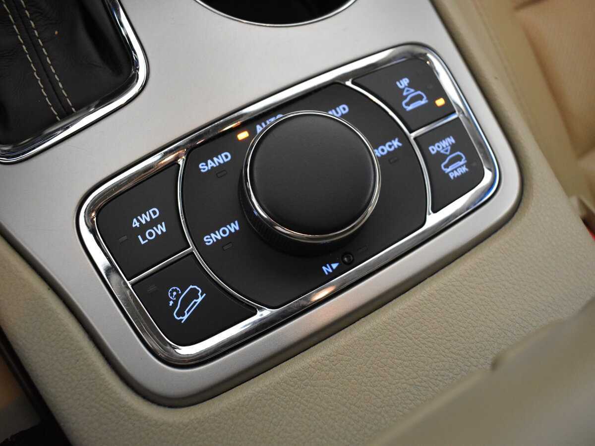 Б/У Джип Гранд Чироки 2016 года. Фото: #16