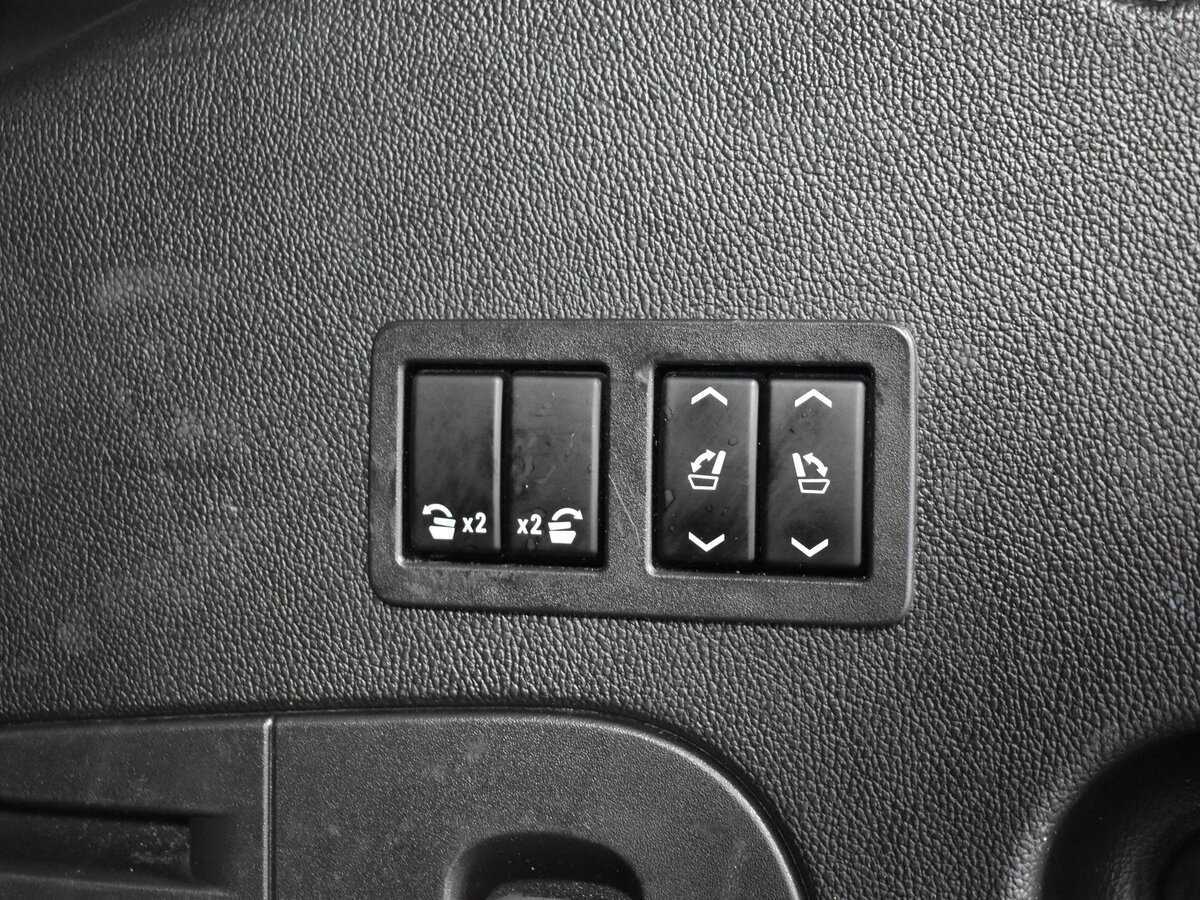 Б/У Кадиллак Эскалэйд 2018 года. Фото: #7