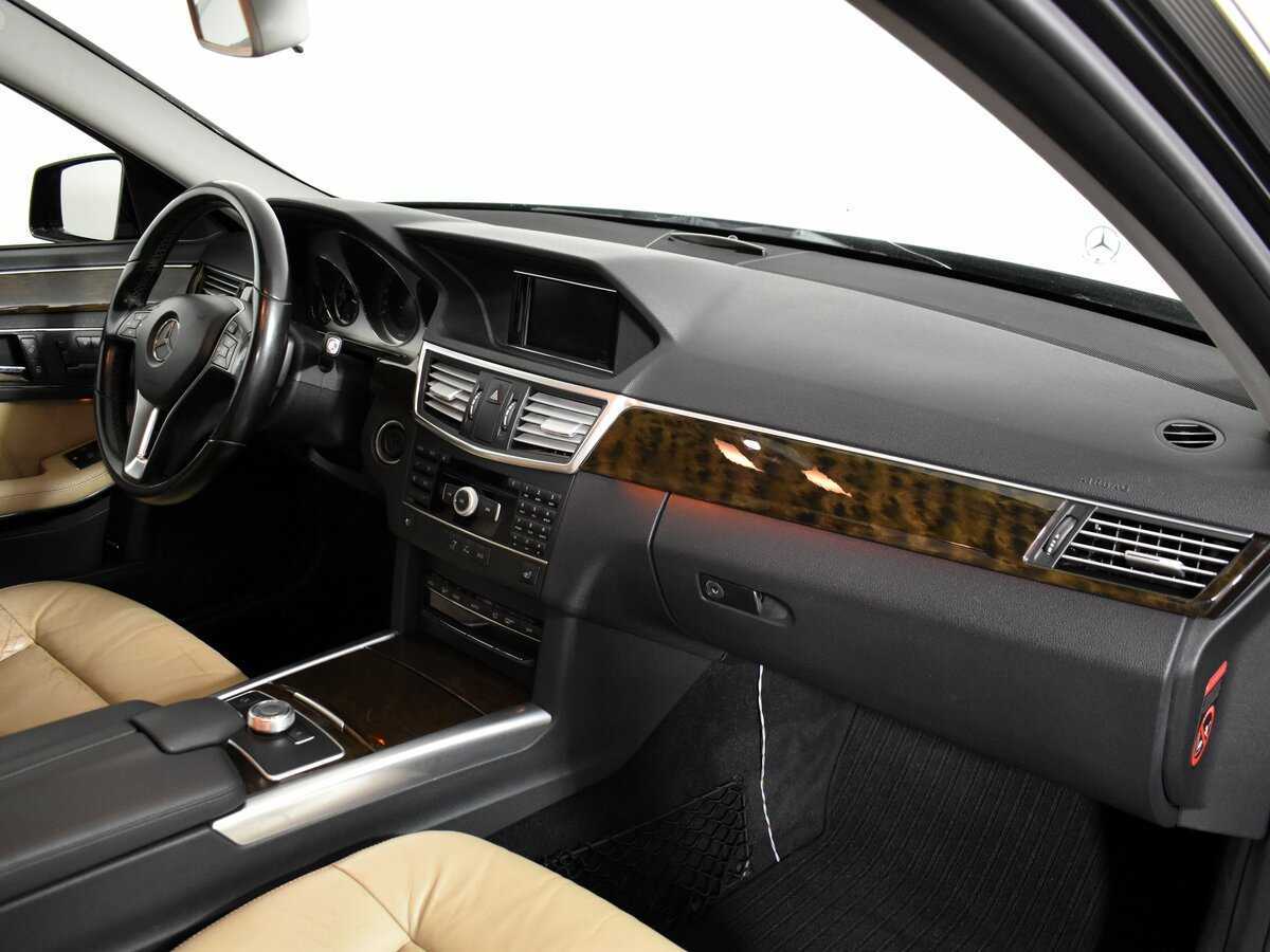 Б/У Мерседес-Бенц Е-Класс 2012 года. Фото: #16