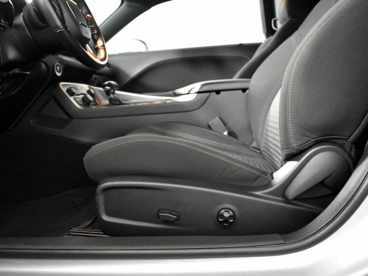 Б/У Додж Челленджер 2020 года. Фото: #7