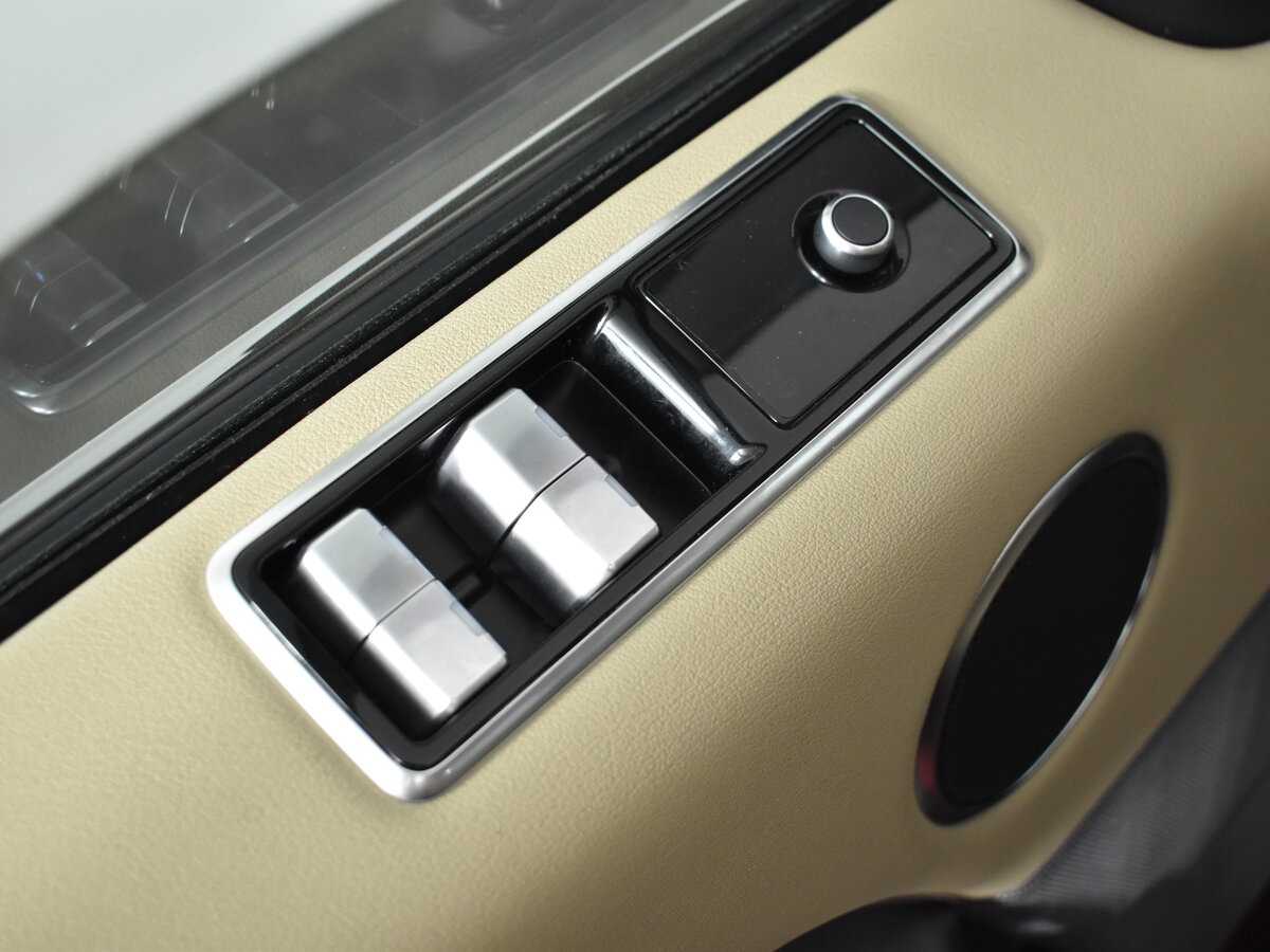 Б/У Лэнд Ровер Рэнж Ровер Спорт 2020 года. Фото: #10