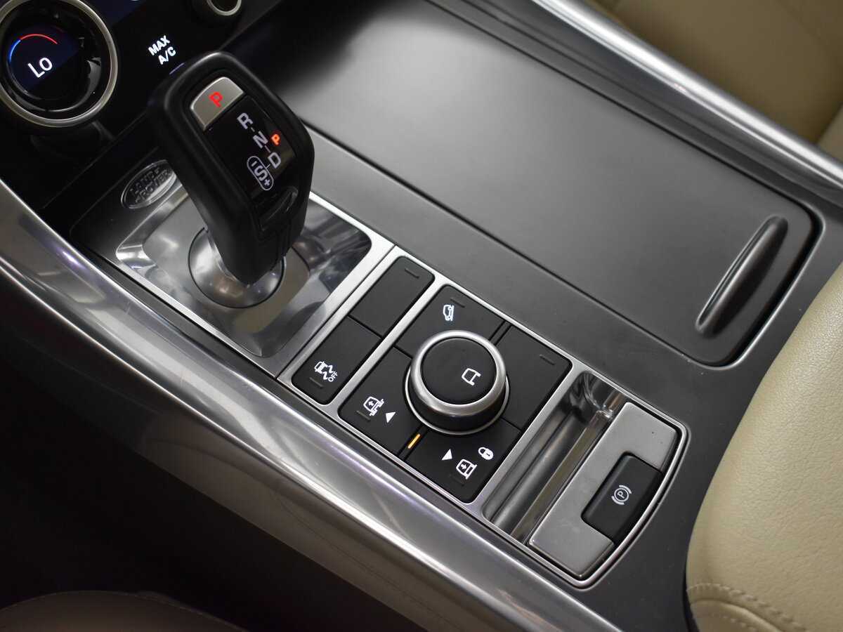 Б/У Лэнд Ровер Рэнж Ровер Спорт 2020 года. Фото: #16