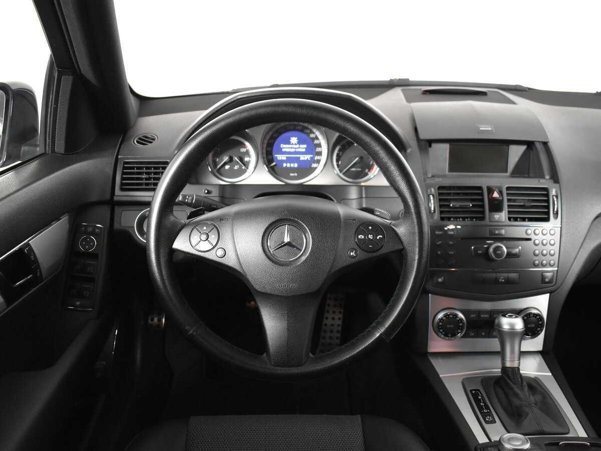 Б/У Мерседес-Бенц Ц-Класс 2009 года. Фото: #7