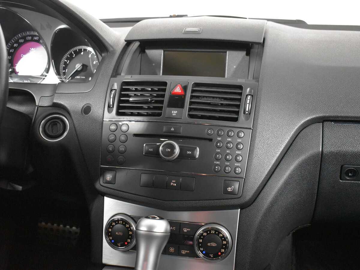 Б/У Мерседес-Бенц Ц-Класс 2009 года. Фото: #16