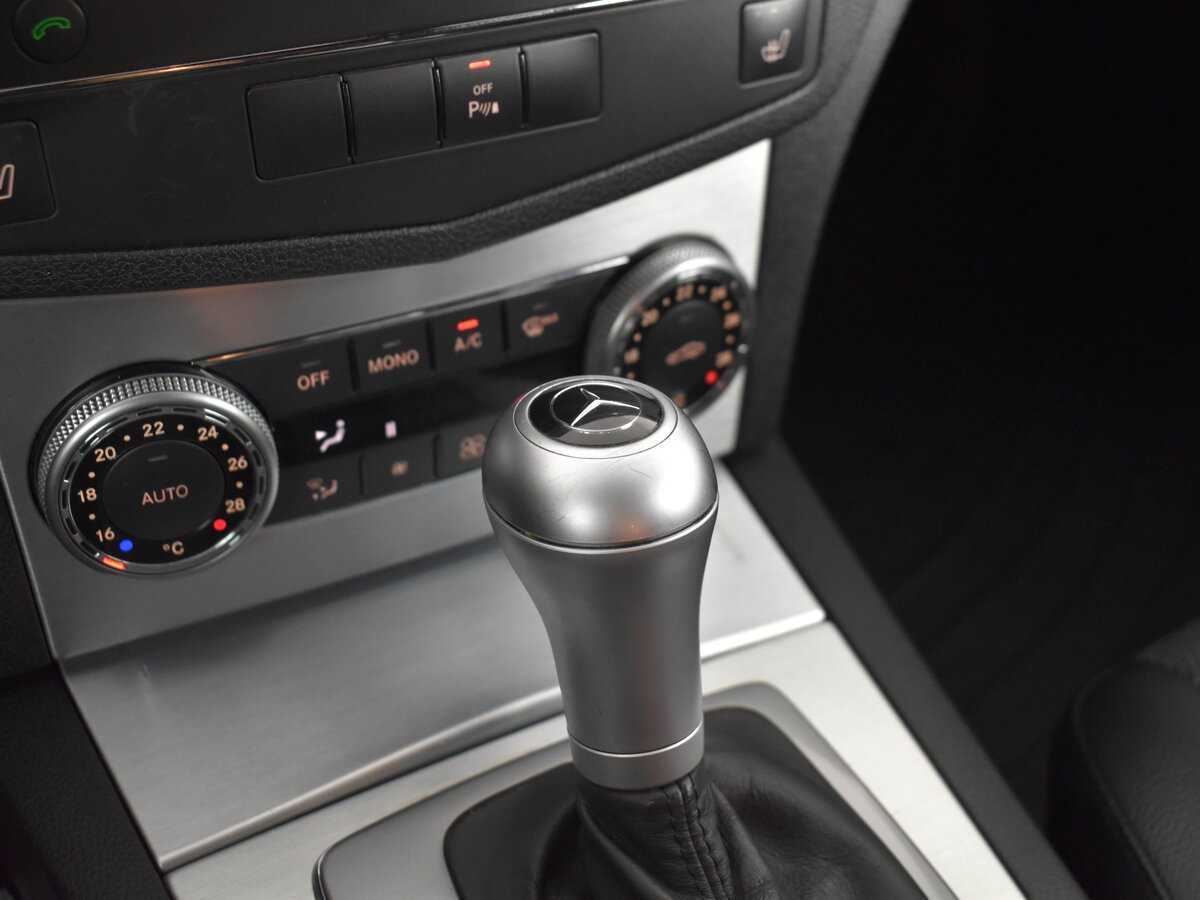 Б/У Мерседес-Бенц Ц-Класс 2009 года. Фото: #21