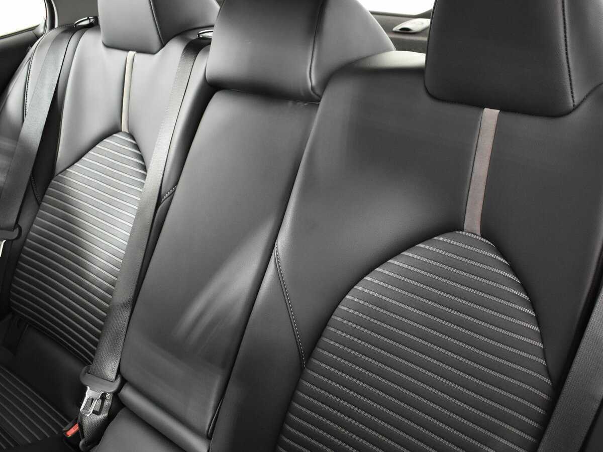 Б/У Тойота Камри 2022 года. Фото: #7