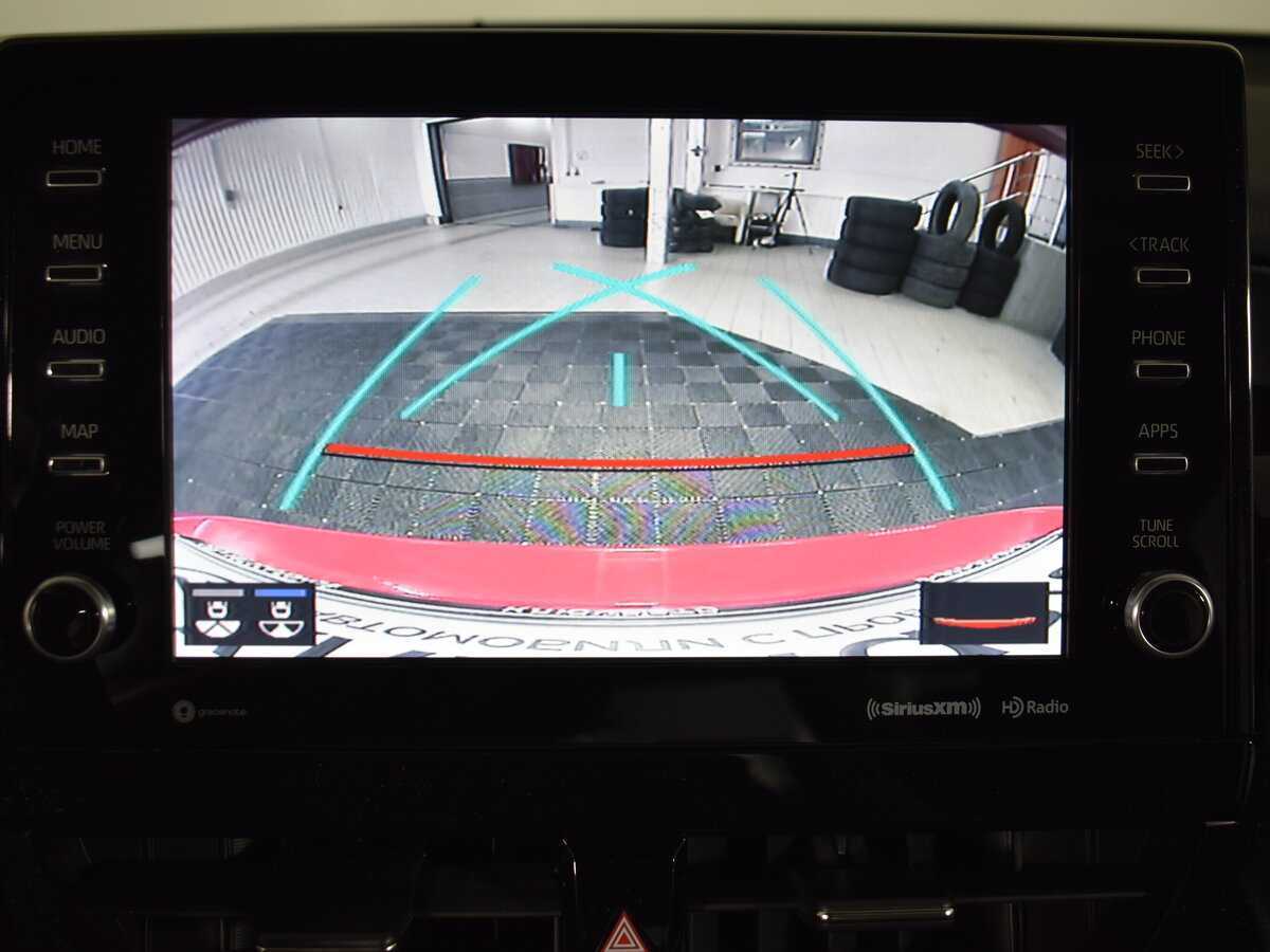 Б/У Тойота Камри 2022 года. Фото: #16