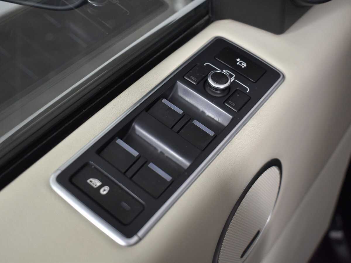 Б/У Лэнд Ровер Рэнж Ровер 2013 года. Фото: #12