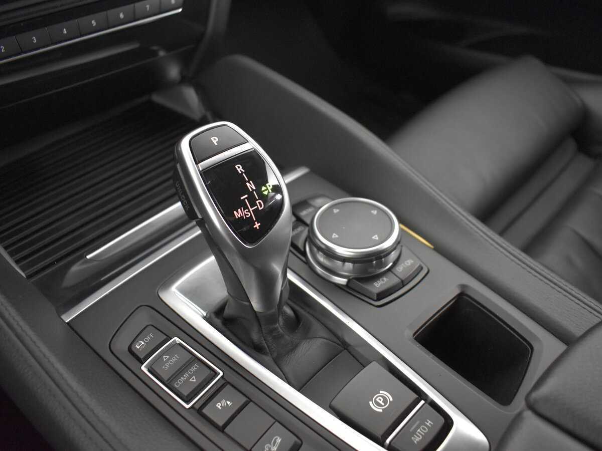 Б/У БМВ Икс6 2016 года. Фото: #13