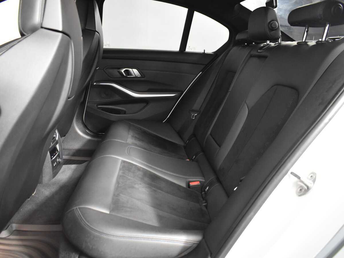 Б/У БМВ 3 серии 2019 года. Фото: #6