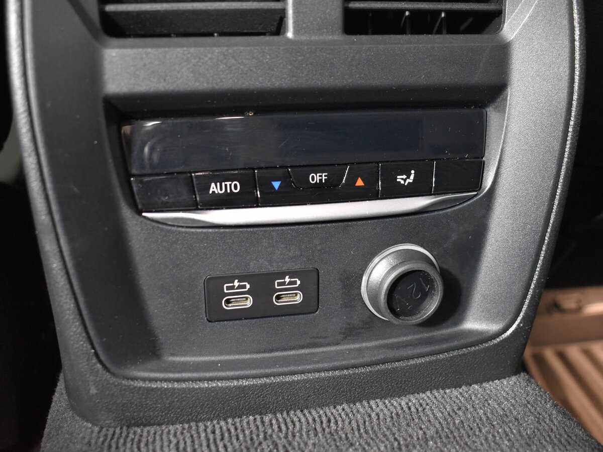 Б/У БМВ 3 серии 2019 года. Фото: #7