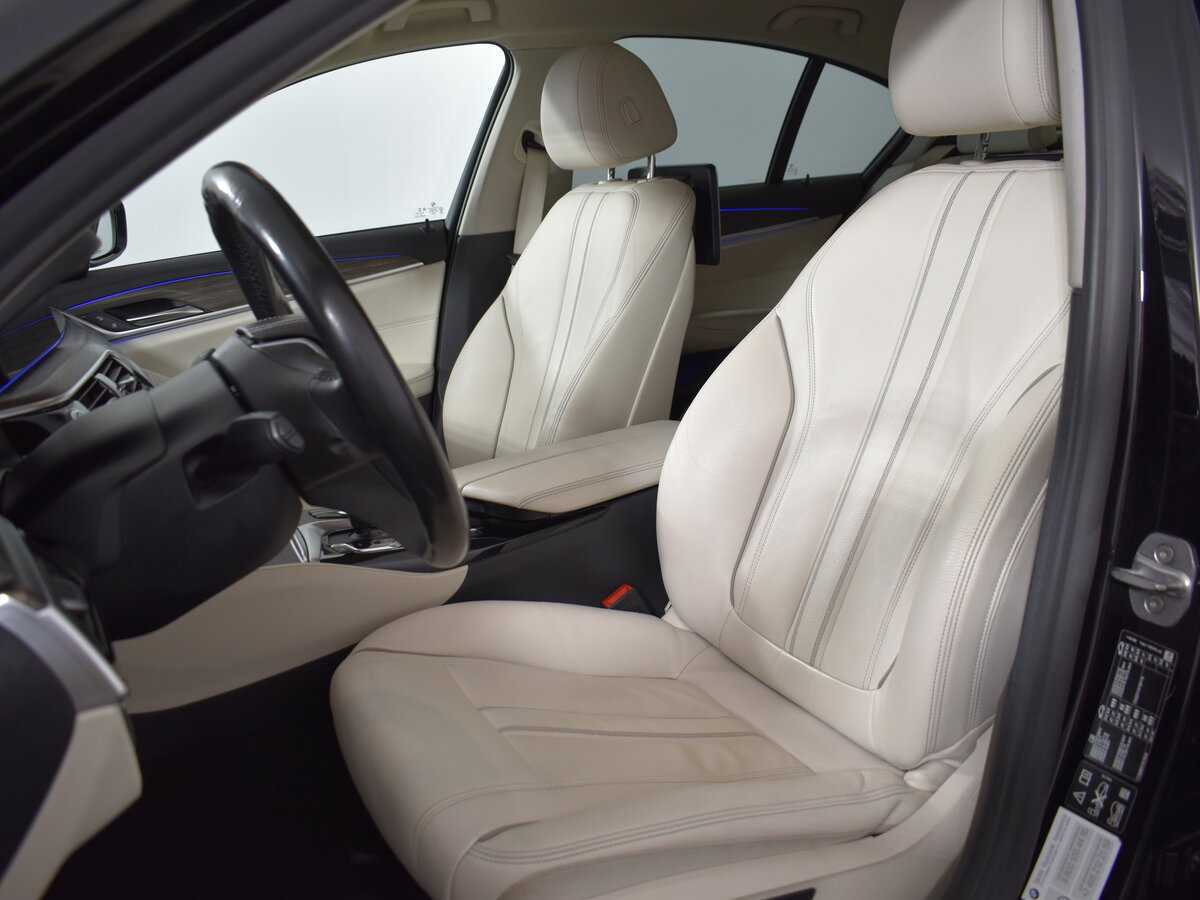 Б/У БМВ 5 серии 2019 года. Фото: #12