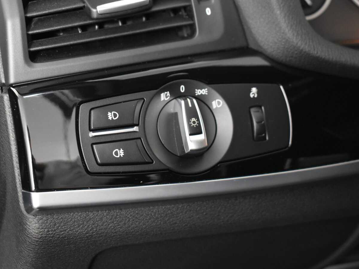 Б/У БМВ Икс4 2015 года. Фото: #9