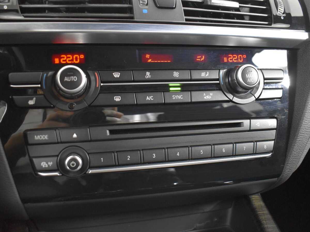 Б/У БМВ Икс4 2015 года. Фото: #17