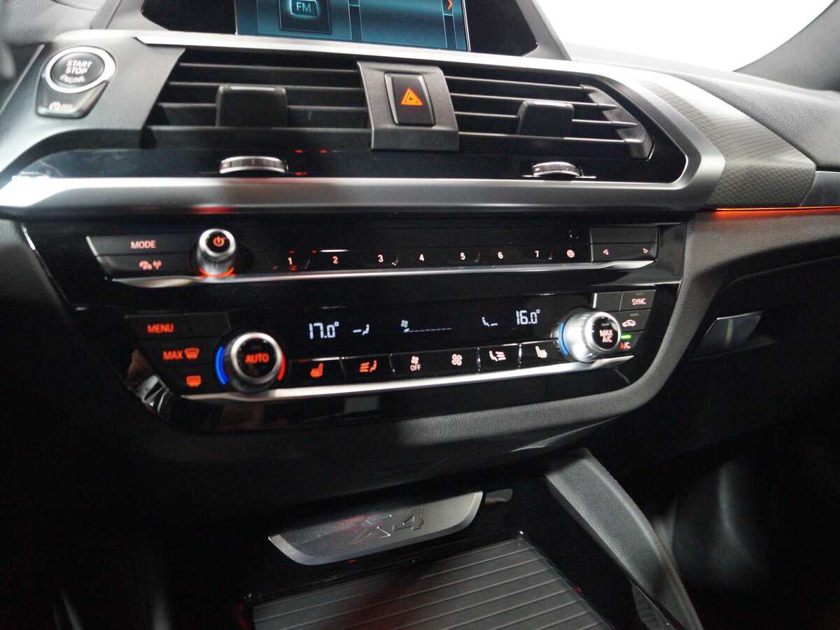 Б/У БМВ Икс4 2019 года. Фото: #18