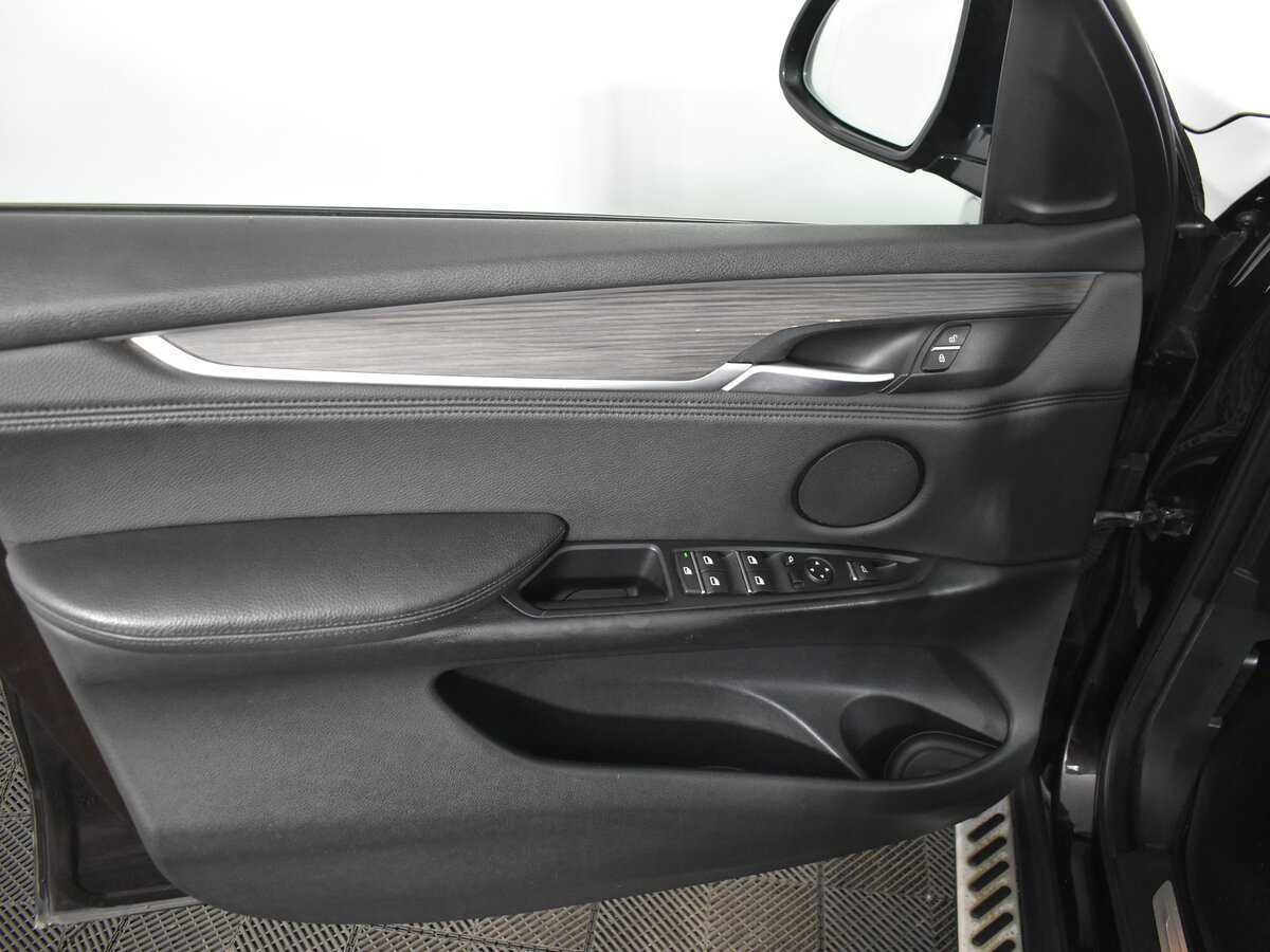 Б/У БМВ Икс5 2016 года. Фото: #14