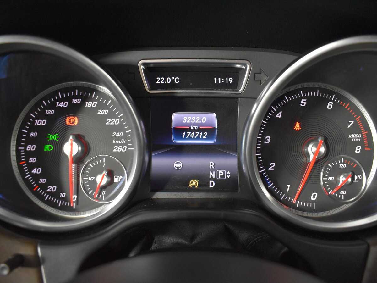 Б/У Мерседес-Бенц ГЛЕ 2016 года. Фото: #12