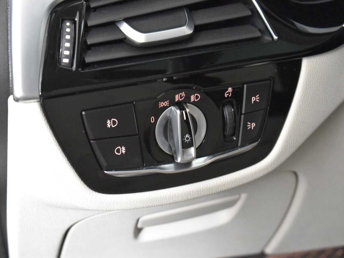 Б/У БМВ 5 серии 2018 года. Фото: #9