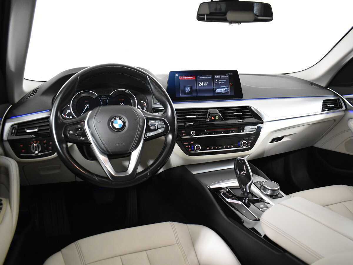 Б/У БМВ 5 серии 2018 года. Фото: #13