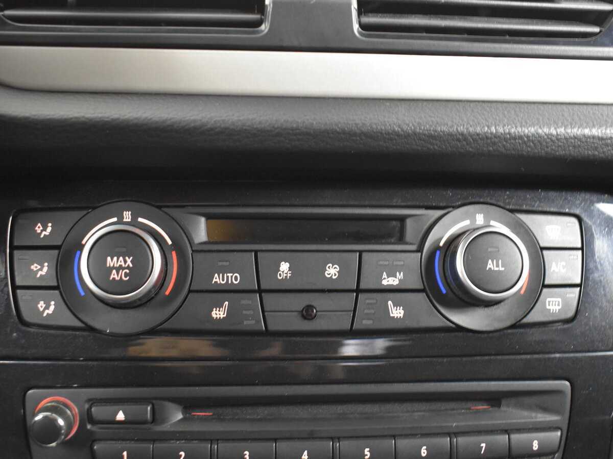 Б/У БМВ Икс1 2014 года. Фото: #15