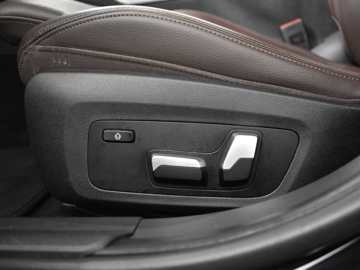 Б/У БМВ 3 серии 2020 года. Фото: #11