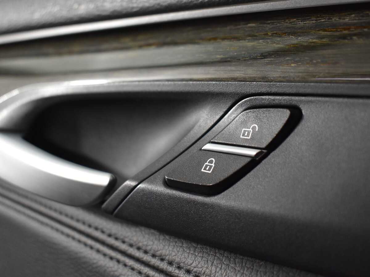 Б/У БМВ Икс5 2015 года. Фото: #10