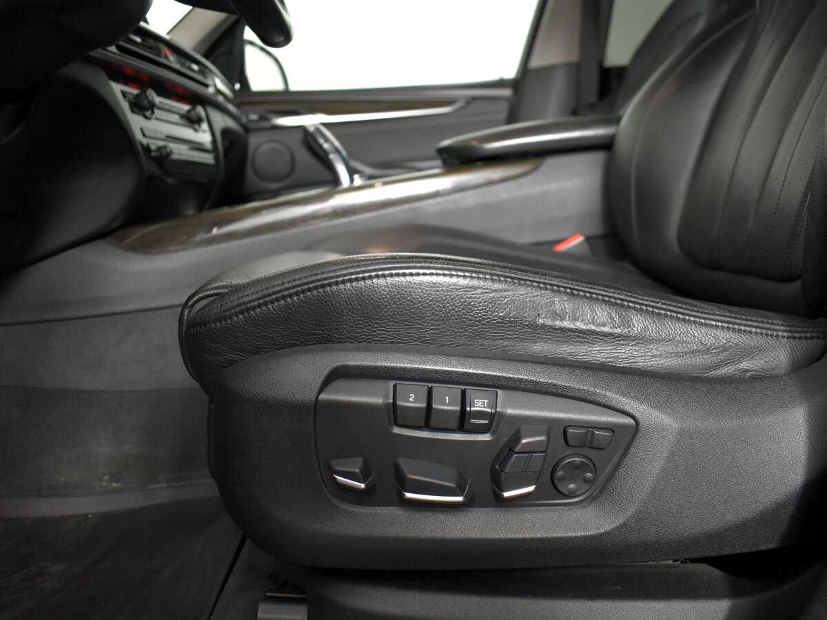 Б/У БМВ Икс5 2015 года. Фото: #11